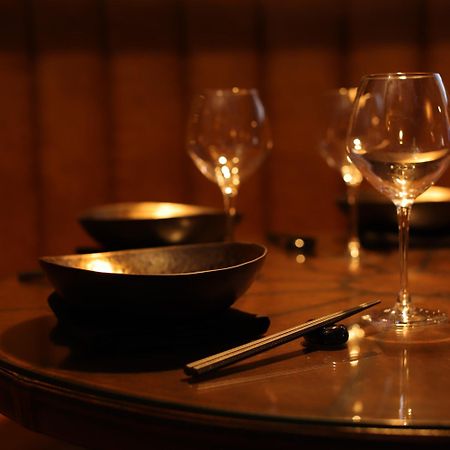 Lakes Hotel & Spa Bowness-on-Windermere Exteriör bild A wine glass and chopsticks