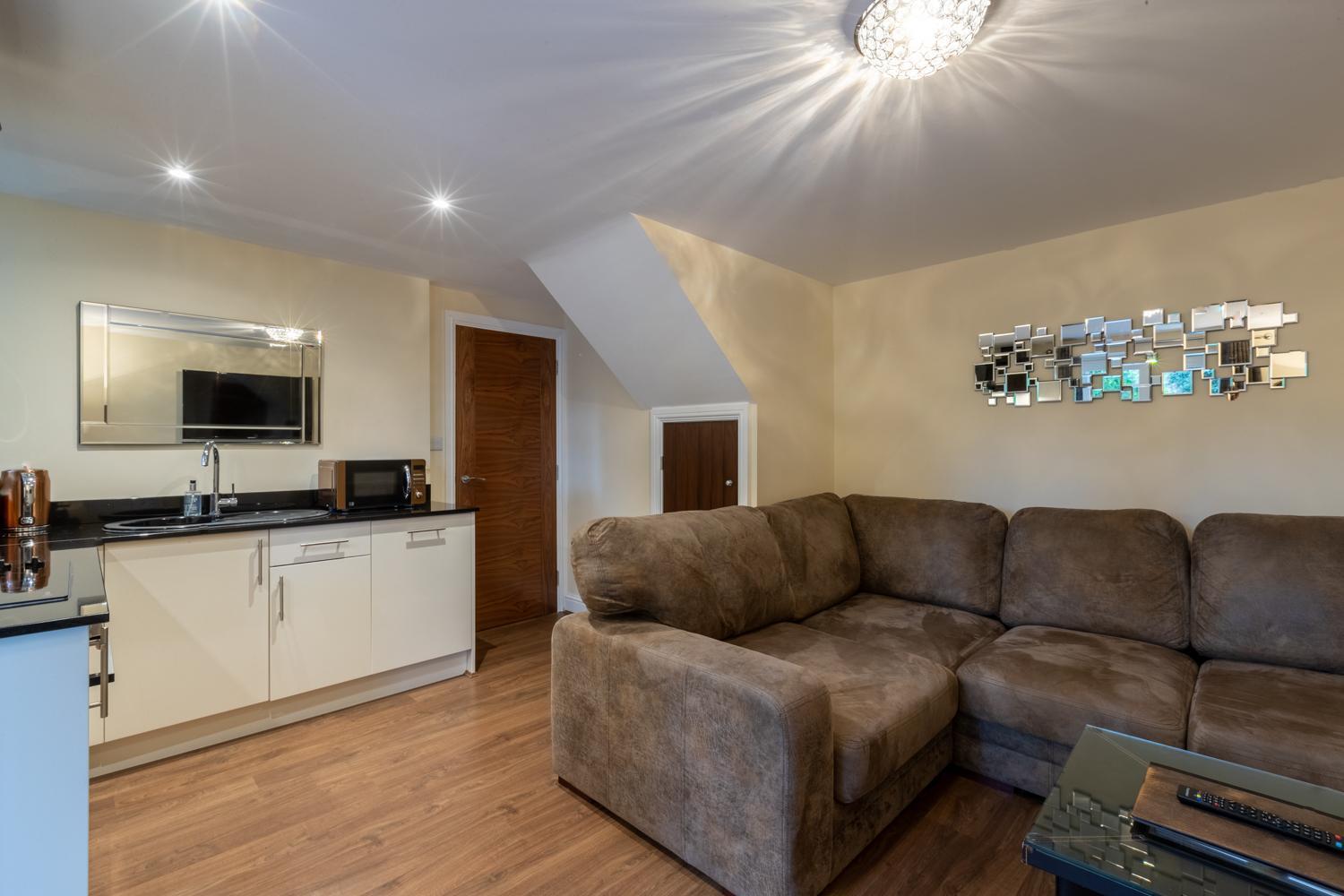 Lakes Hotel & Spa Bowness-on-Windermere Rum bild A typical apartment at the hotel