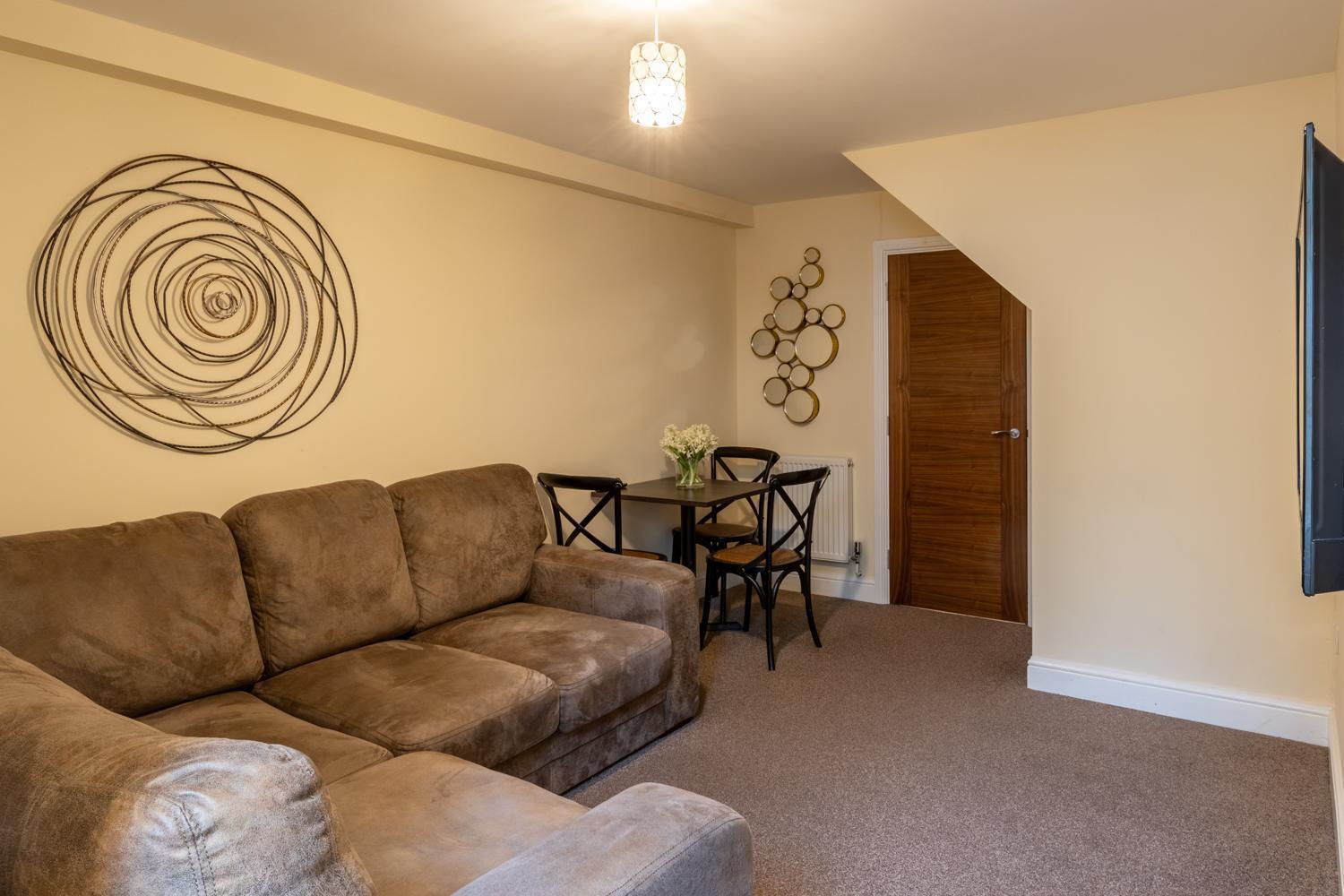 Lakes Hotel & Spa Bowness-on-Windermere Rum bild A typical apartment at the centre