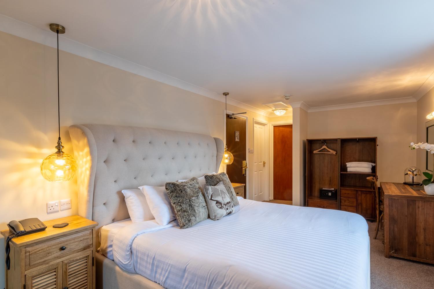 Lakes Hotel & Spa Bowness-on-Windermere Rum bild A bedroom at the hotel